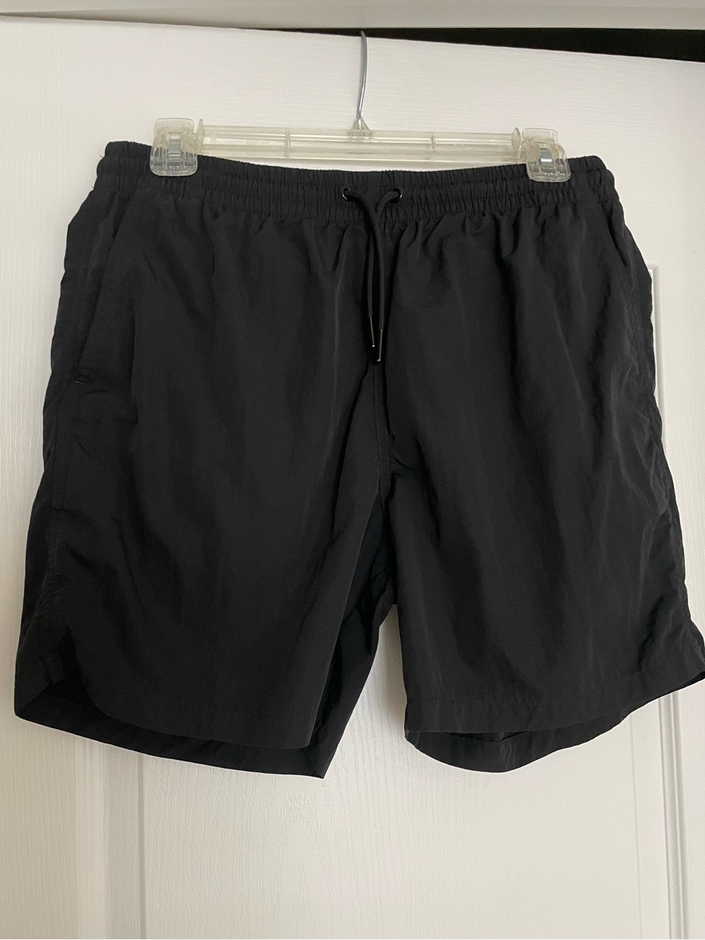 Everlane Men's Black Elastic-Waist Nylon Joggers Size M